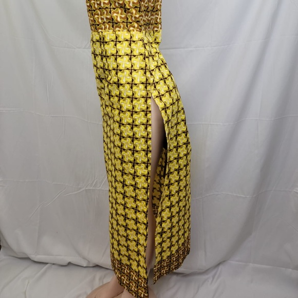 NWOT AFRICAN PRINT SPLIT TOP - Picture 5 of 6